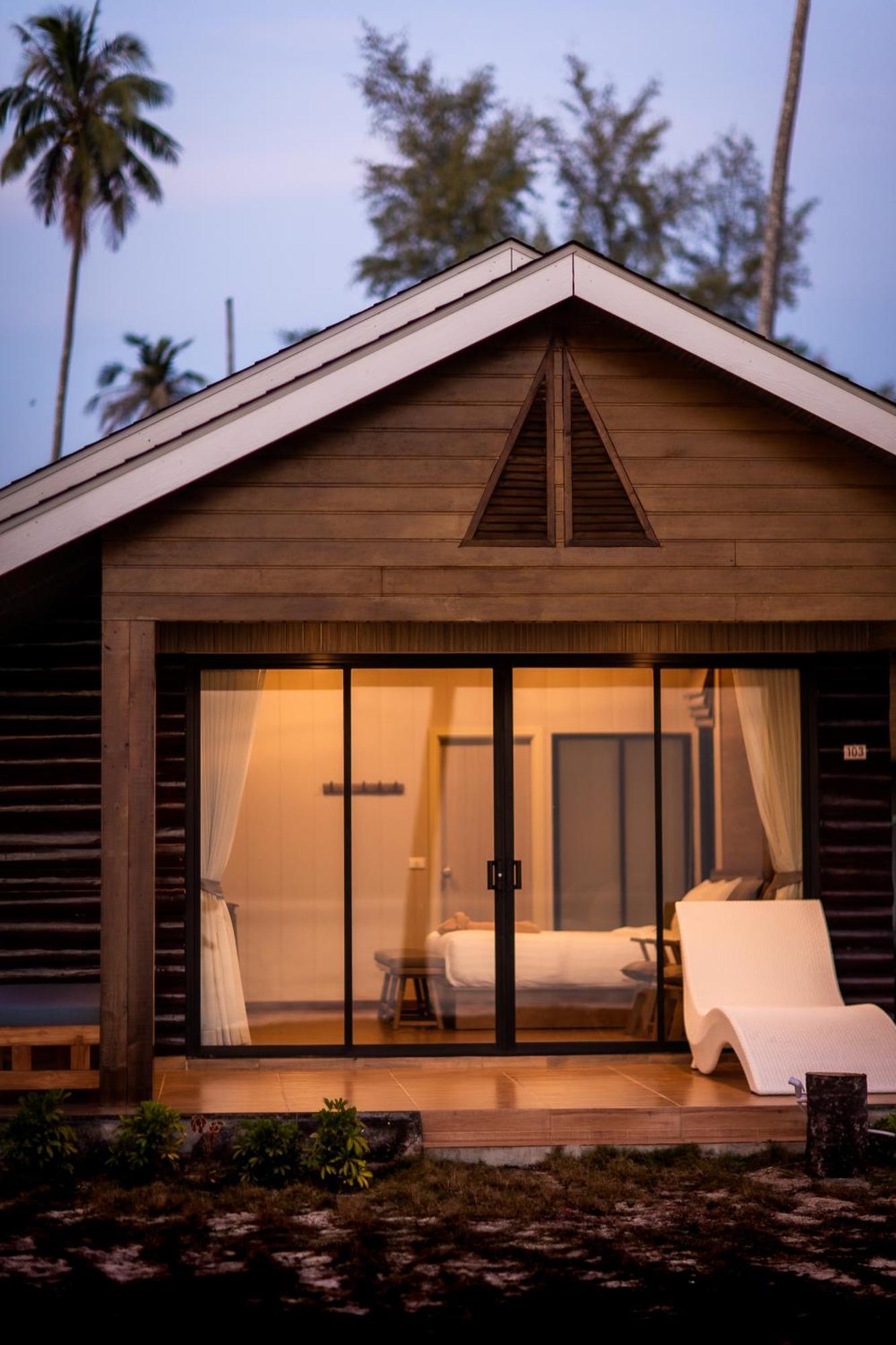 Seacret Kohkood เกาะกูด Hotel Ban Lak Uan Екстериор снимка